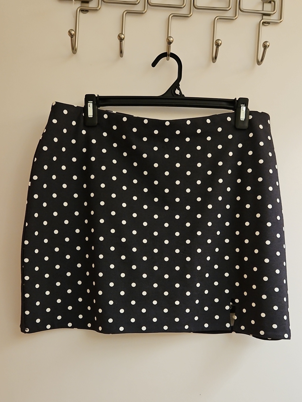GB Gianni Bini Womens XL Skort Black White Polka Dot Stretch Knit Mini NWT $59